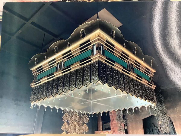 仏具カバー内側のSUS304製板を製作・設置しました