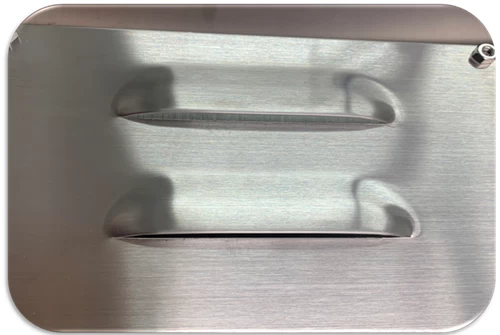 鎧ルーバー加工（約W80*H20）